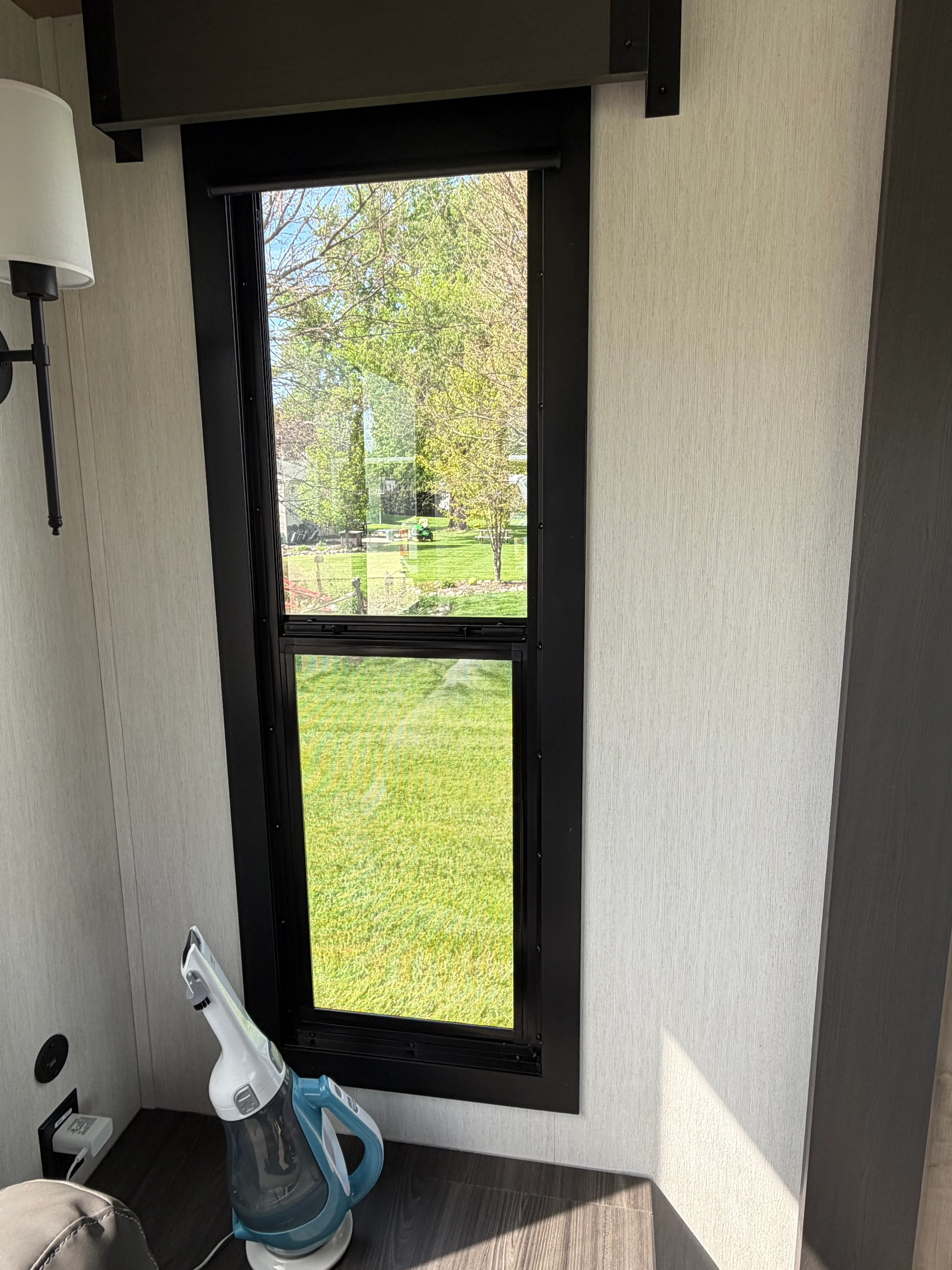 Left Rear window — inside view